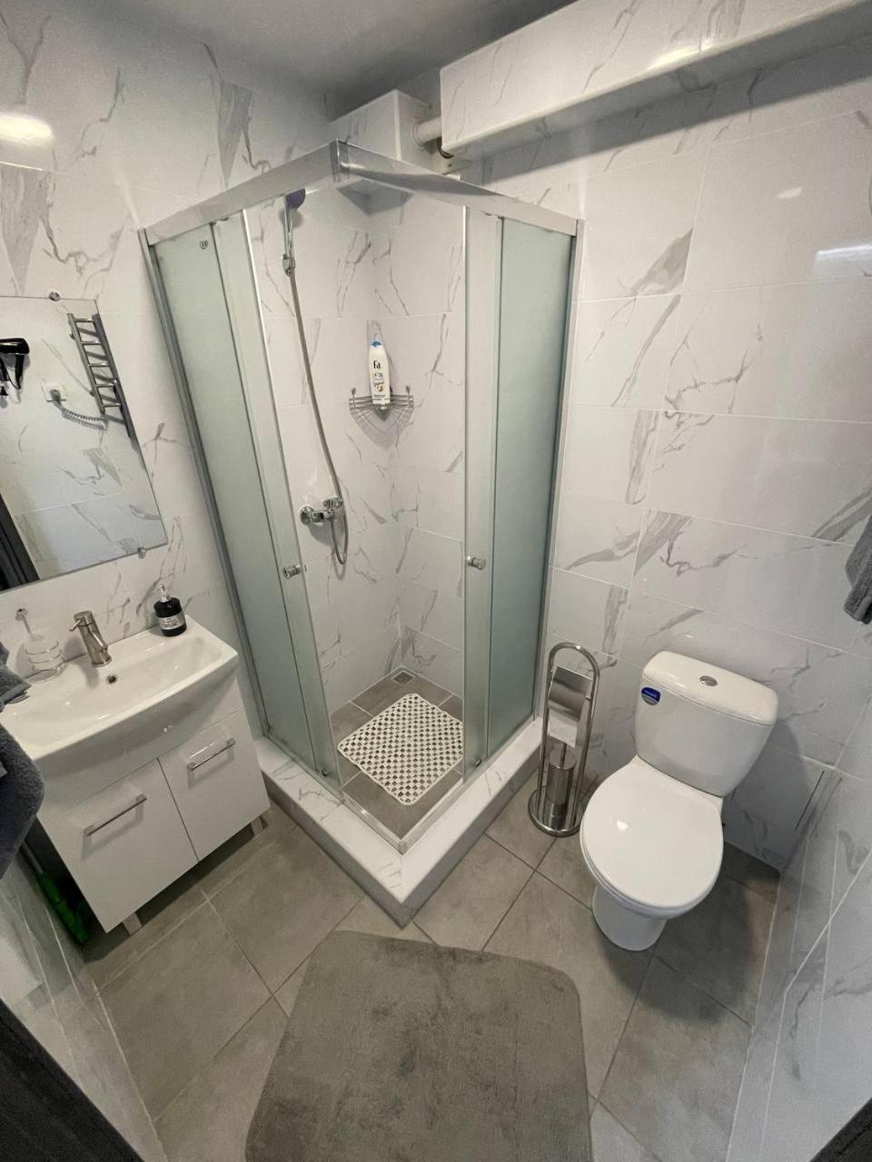 Apartcenter Вип Апартаменты В Центре Города На Гагарина Kryvy Rih Buitenkant foto