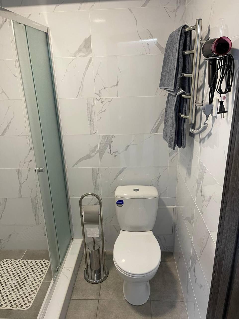 Apartcenter Вип Апартаменты В Центре Города На Гагарина Kryvy Rih Buitenkant foto